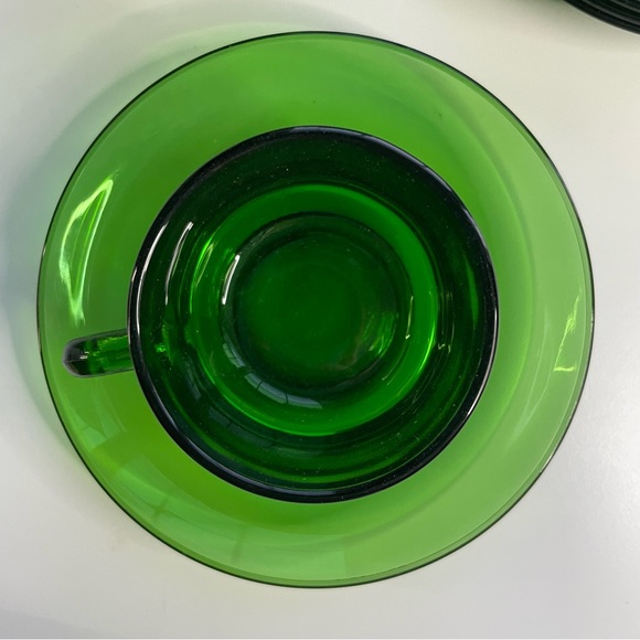 Vereco France Demitasse Espresso Vintage Cups and Saucers - Picture 9 of 10